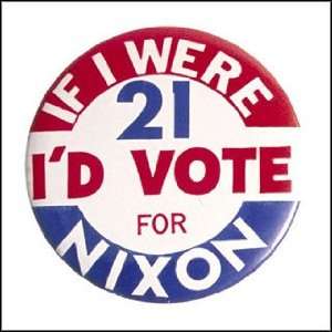  Vintage Vote President Nixon Pin Back Button 1968 