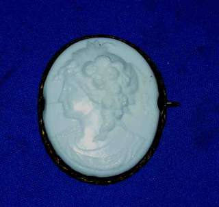 VTG, ANTIQUE CARVED WHITE SHELL VICTORIAN CAMEO JEWELRY BROOCH PIN 