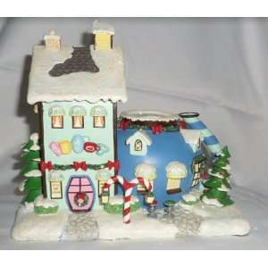   the Red Nosed Reindeer Holiday Village Collection   Cocoa Café   #22
