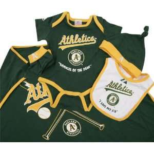  Oakland Athletics Newborn 5 Piece Gift Set: Sports 