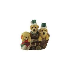   Kennel Club Golden Retrievers in a Basket Christma: Home & Kitchen