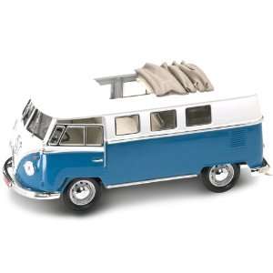   Scale 1:18   1962 Volkswagen Microbus Van With Sunroof: Toys & Games