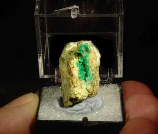 Rare Green DIOPTASE Crystals Christmas Mine AZ  