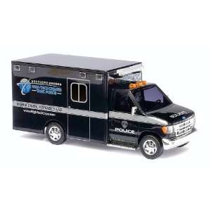    Busch HO (1/87) High Tech Cops Police Ford Van: Toys & Games