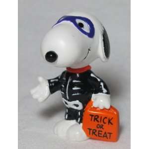  Peanuts Snoopy in a Skeleton Suit for Halloween 2in PVC 