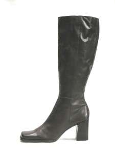 Capezio Brown Women Boots, Size 7 1/2 M  