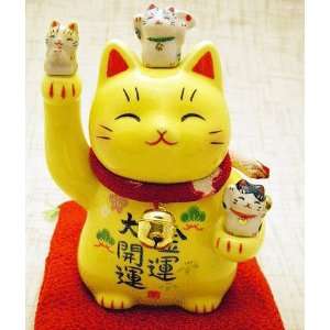  Maneki Neko   Japanese Lucky Cat   Yellow (#7144 Y)