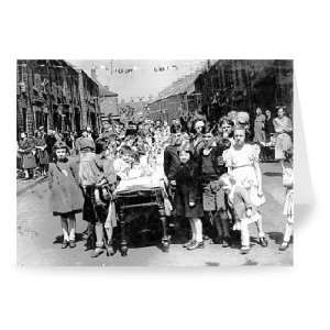 World War two victory celebrations   Greeting Card (Pack of 2)   7x5 