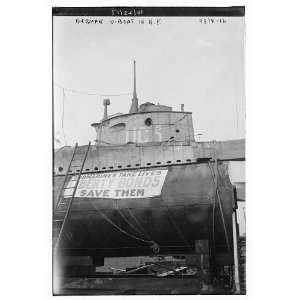  German U Boat in N.Y.