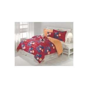   Sports Full / Queen Comforter with Shams and Pillow: Home & Kitchen