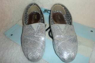   on the classics by toms color silver  with but it now
