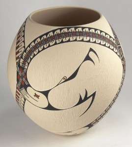 Mata Ortiz Pottery by Jorge A. Ledezma   Snake  
