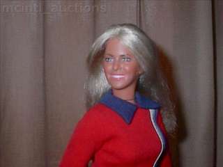 BIONIC WOMAN DOLL W/ STORE EXCLUSIVE CLOTHES FITS MEGO CHER FARRAH 