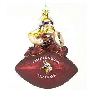  Minnesota Vikings Mascot Football Ornament: Sports 
