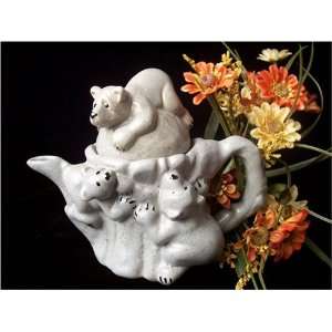  Quarry Critters   Bear Tea Pot: Home & Kitchen