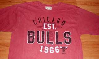 Chicago Bulls T Shirt Large Hardwood Classics Throwback  