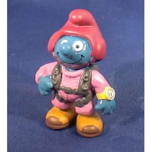  The Smurfs Smurf Skydiver Pvc Figure: Toys & Games