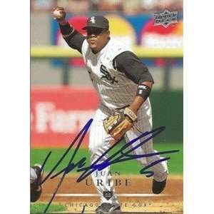  Juan Uribe Signed Chicago White Sox 2008 UD Card: Sports 