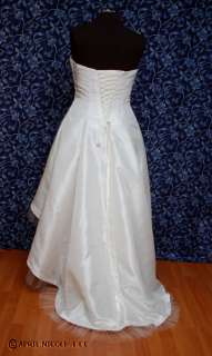 Lt Ivory Taffeta Beaded Laced Hi Lo Wedding Dress NWOT w/ wrap  