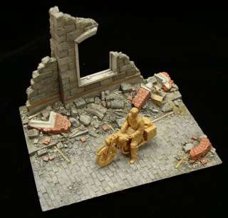   Works 135 Small Resin Diorama Base European Rubble, LW35002  