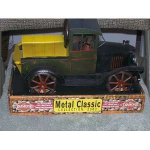  Classic 2002 Collection Die cast Retro Old Farm Truck Toys & Games