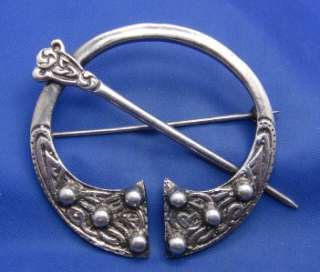   Sterling Silver Celtic Scottish Kilt/Tartan/Cloak Penannular Pin