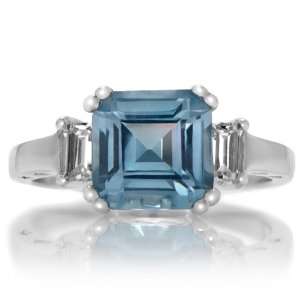 Ilses Ice Blue Three Stone CZ Ring: Emitations: Jewelry