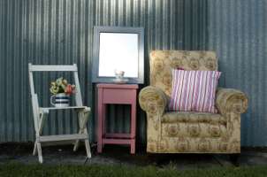 Tips on Shabby Chic Decorating  Overstock