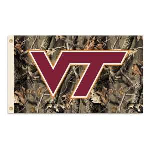   Foot Flag with Grommets   Realtree Camo Background: Sports & Outdoors