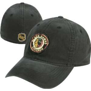    Chicago Blackhawks Black Retro Logo Flex Hat: Sports & Outdoors