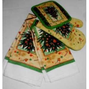   Christmas Kitchen Towel and Pot Holder Set (4 Pieces)
