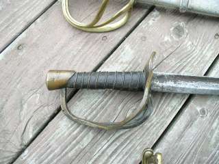 Espada de caballería confederada con agarre cubierto paño completo 
