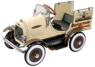   CLASSIC VINTAGE STYLE WOODY WAGON CHILDS TRUCK RIDE ON PEDAL CAR TOY