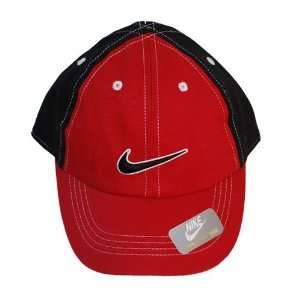 Nike Contrast Swoosh Baseball Cap in Red/Black Size Infants  